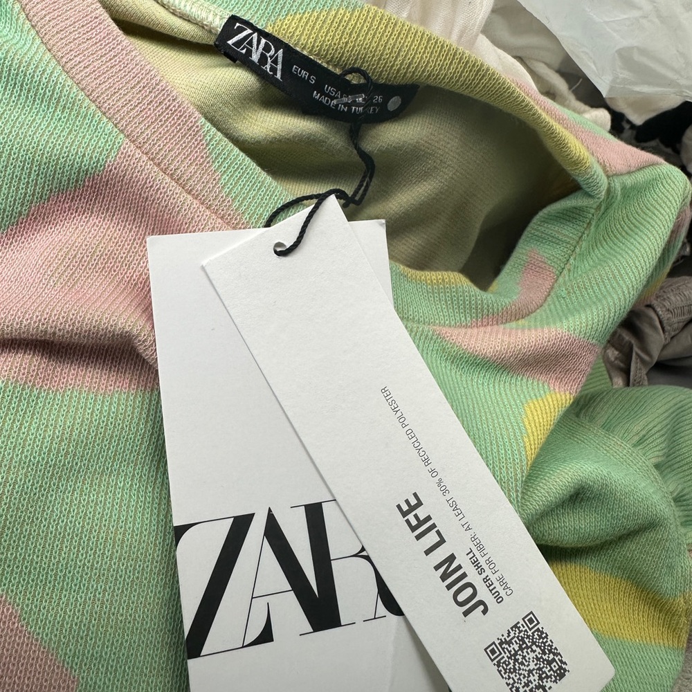 NWT ZARA RUFFLED JACQUARD TOP - Picture 3 of 14